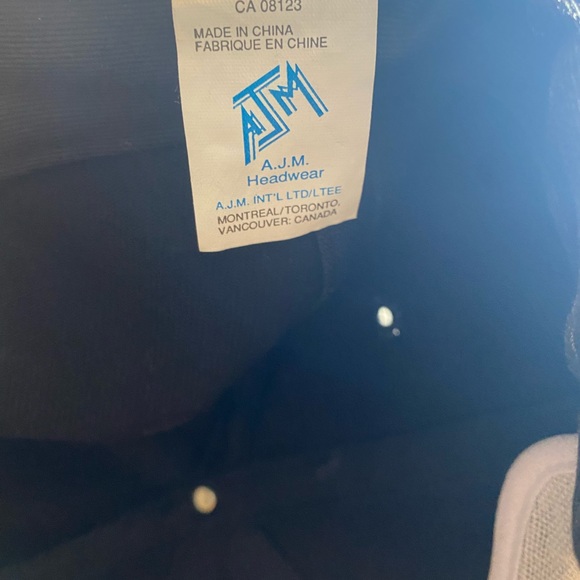 Robyns COmpany Trucker hat - Picture 4 of 5